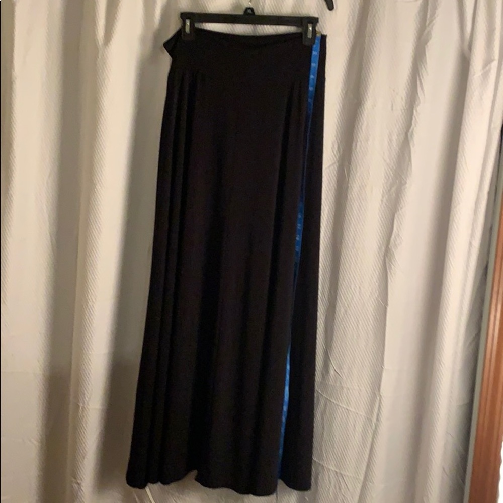 Maxi black skirt